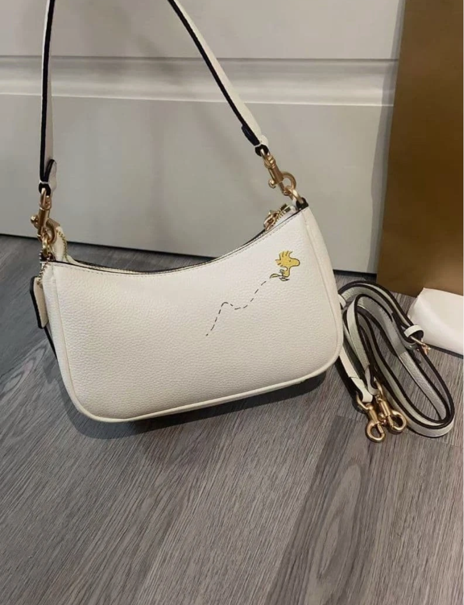 COACH x PEANUTS Teri Shoulder Bag Snoopy